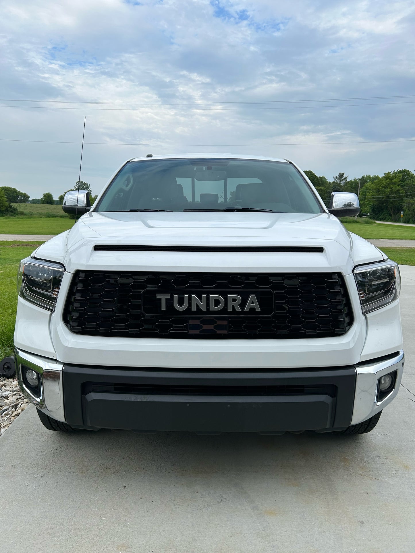 2014-2021 Tundra Trd Pro Grille Center Piece Insert